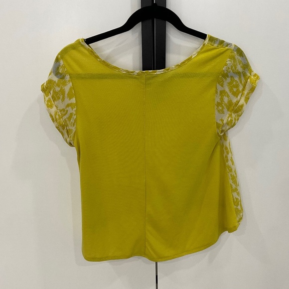 yellow top - Picture 3 of 5